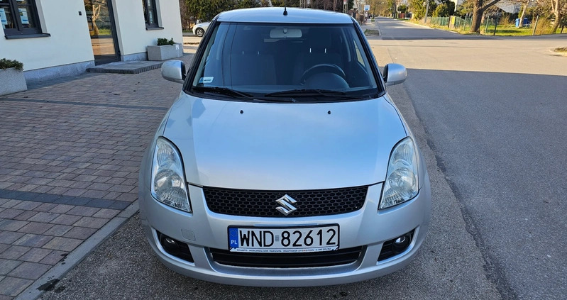 Suzuki Swift cena 13900 przebieg: 119000, rok produkcji 2010 z Sokołów Małopolski małe 529